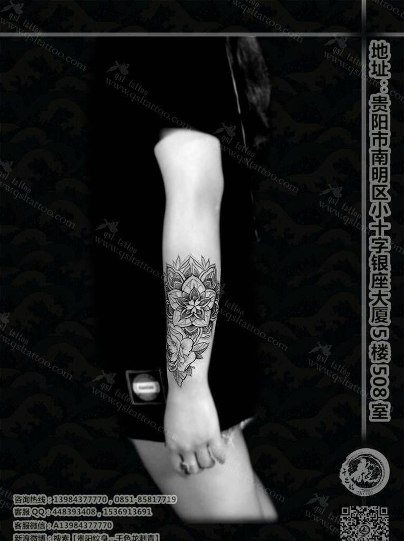 脱俗梵花纹身图片