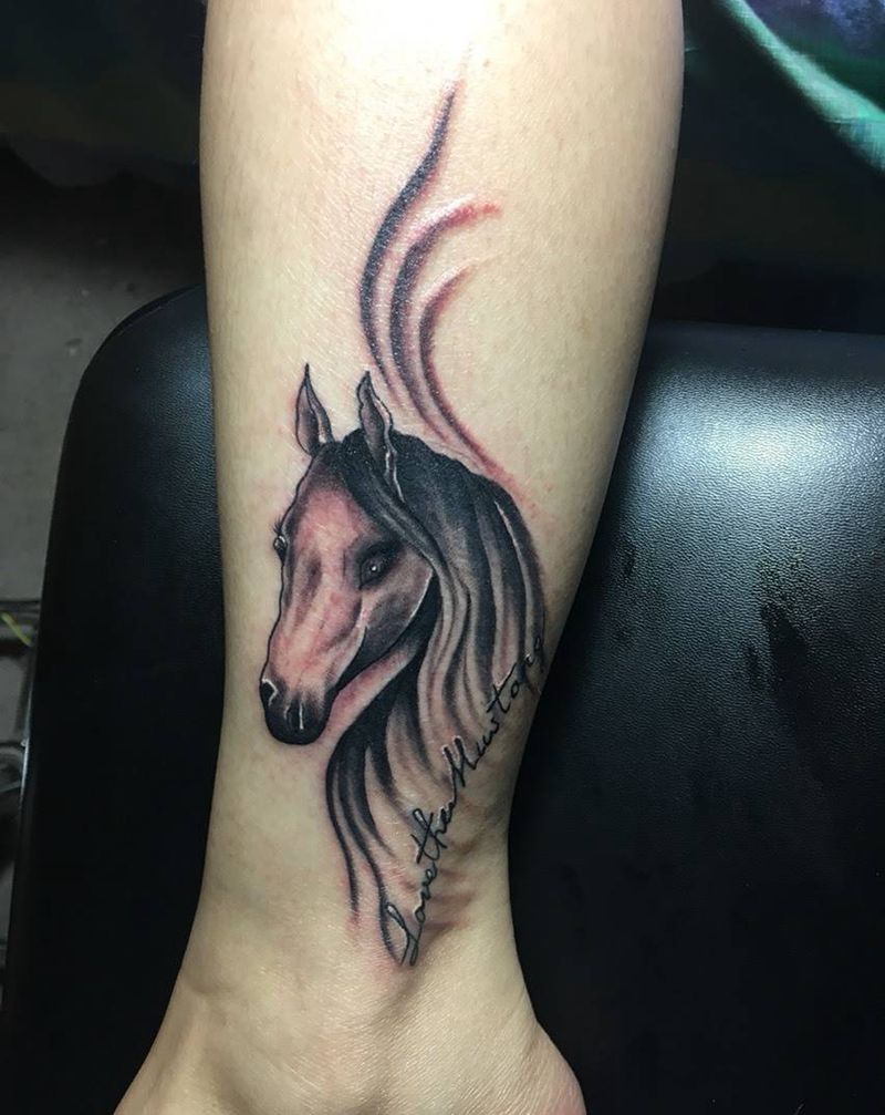 没有草原的野马纹身图片