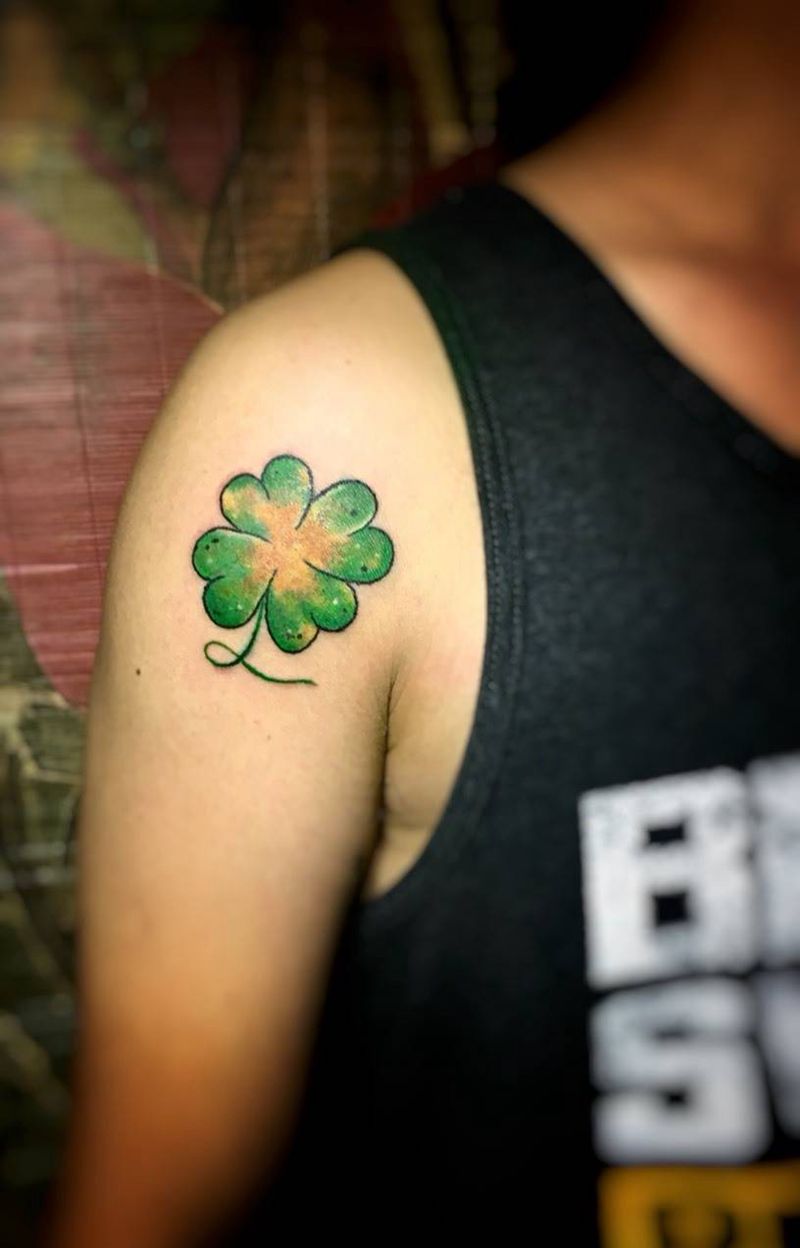 四叶草纹身图片