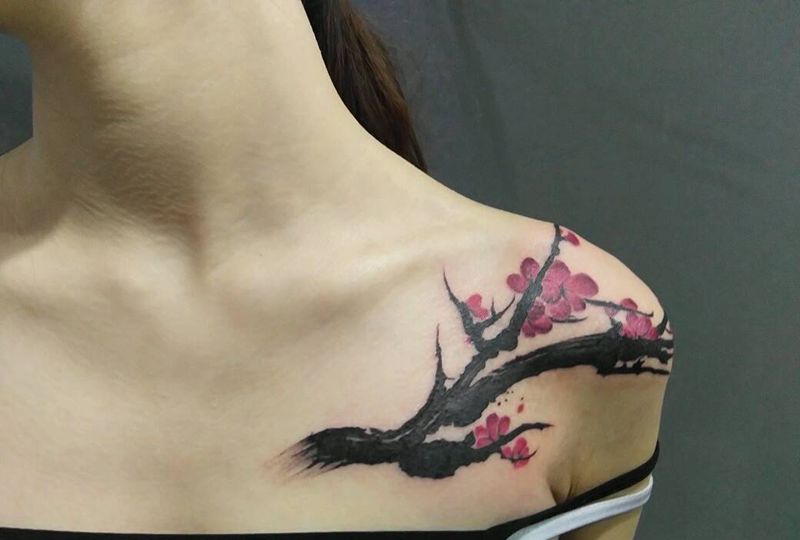 水墨遮盖一枚纹身图片