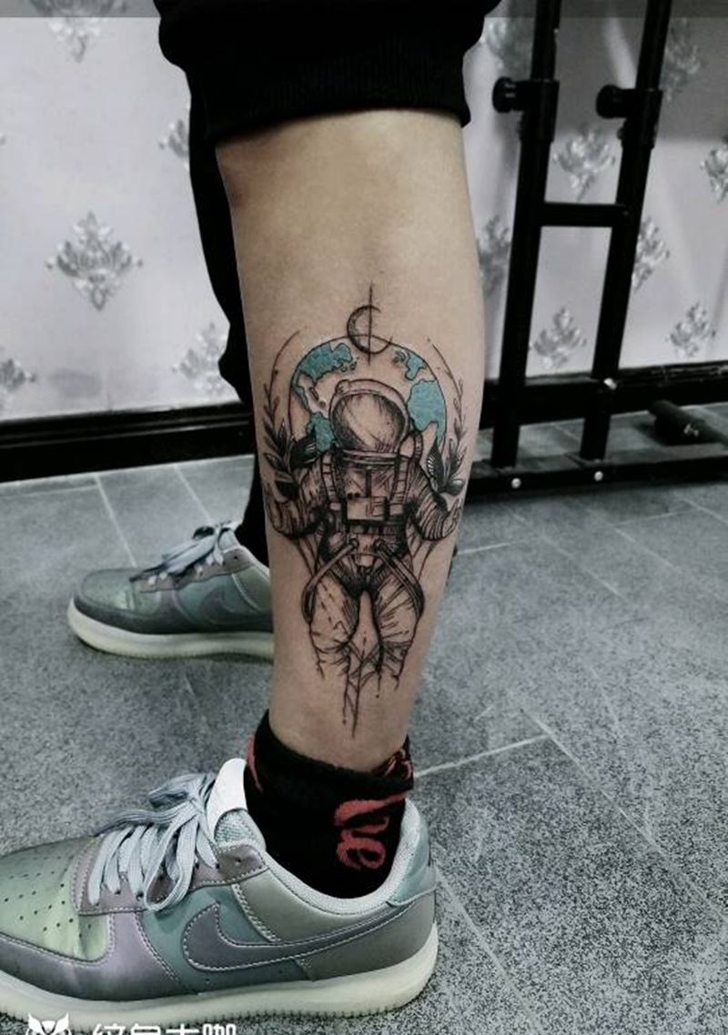 太空人纹身图片