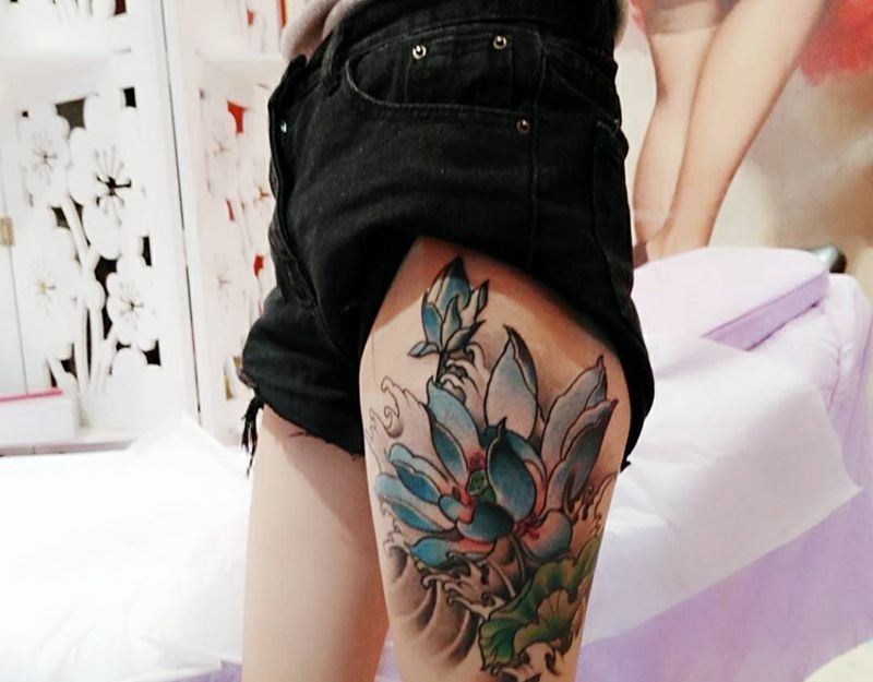 荷花纹身图片