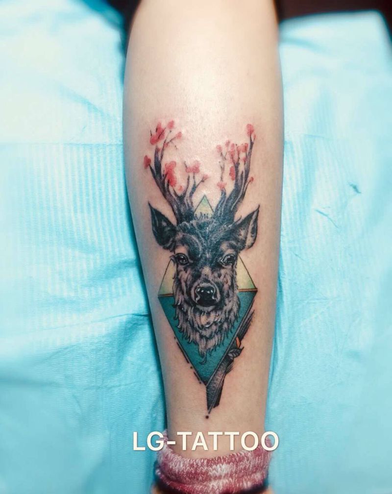 鹿纹身图片_腿部New School纹身图案