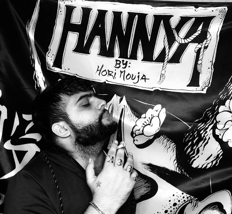 外国朋友小字母纹身纹身图片_手部花体字纹身图案