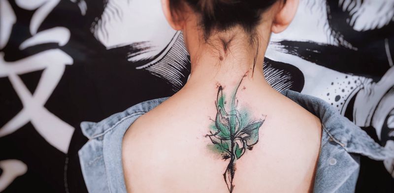 水彩四叶草纹身图片_水彩纹身图案