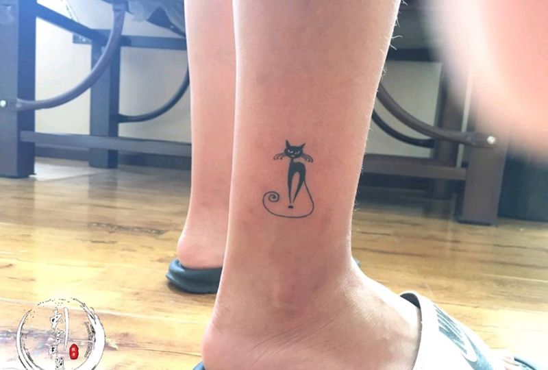 猫纹身图片_点刺纹身图案