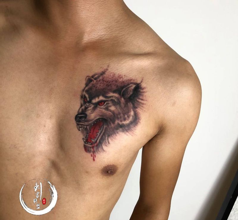 狼头纹身图片_胸部纹身图案