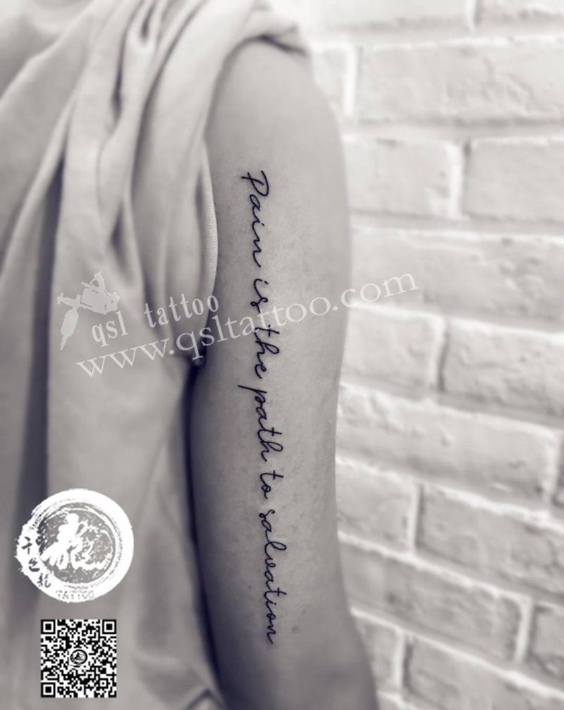 大臂 外侧 英文纹身图片
