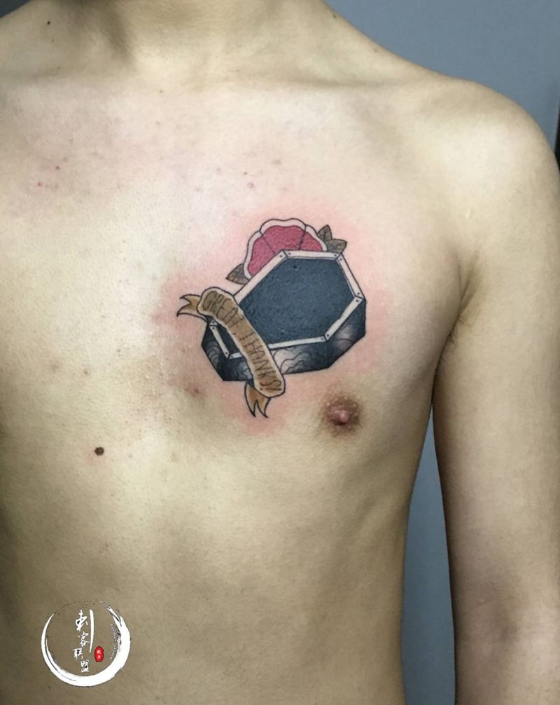 升官发财纹身图片_胸部New School纹身图案