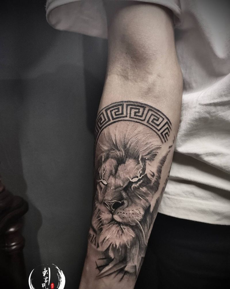 雄狮纹身图片_手臂欧美写实纹身图案