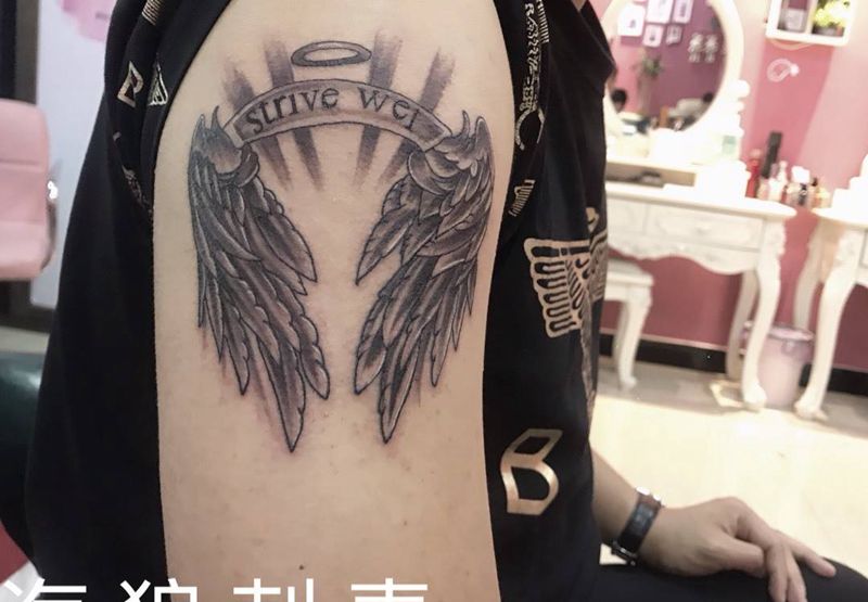翅膀纹身图片
