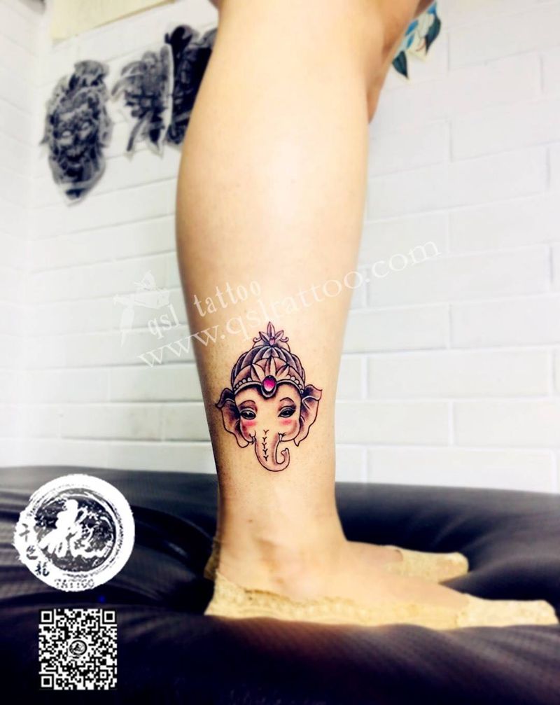 脚踝 小象纹身图片