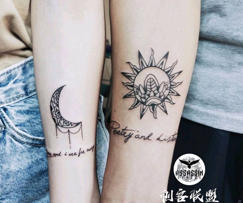 情侣纹身图片_手臂情侣纹身图案