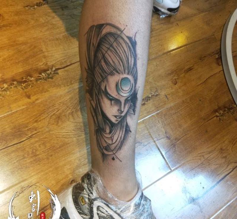 卡通角色纹身图片_手臂New School纹身图案