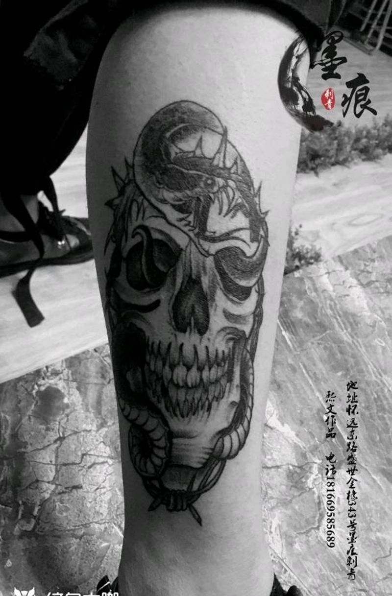 骷髅纹身图片_腿部纹身图案