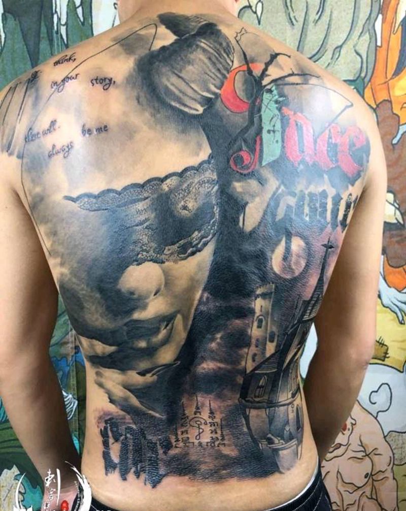 沉睡小恶魔纹身图片_背部欧美写实纹身图案