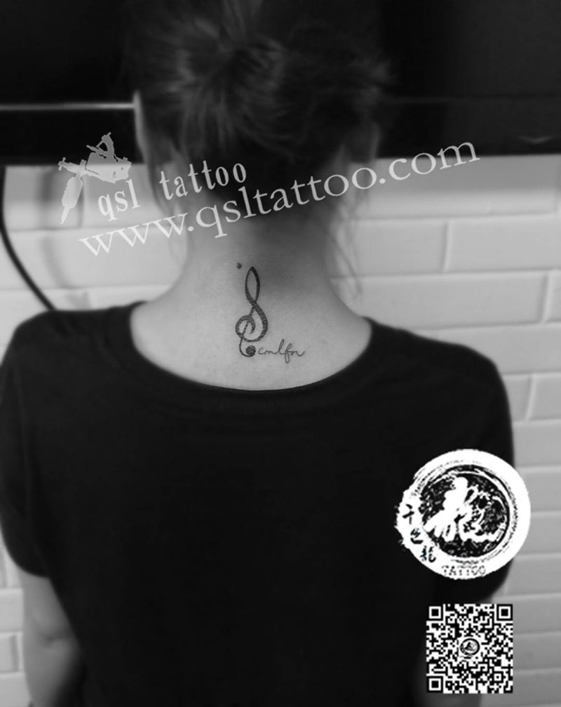 颈后 音乐符号纹身图片