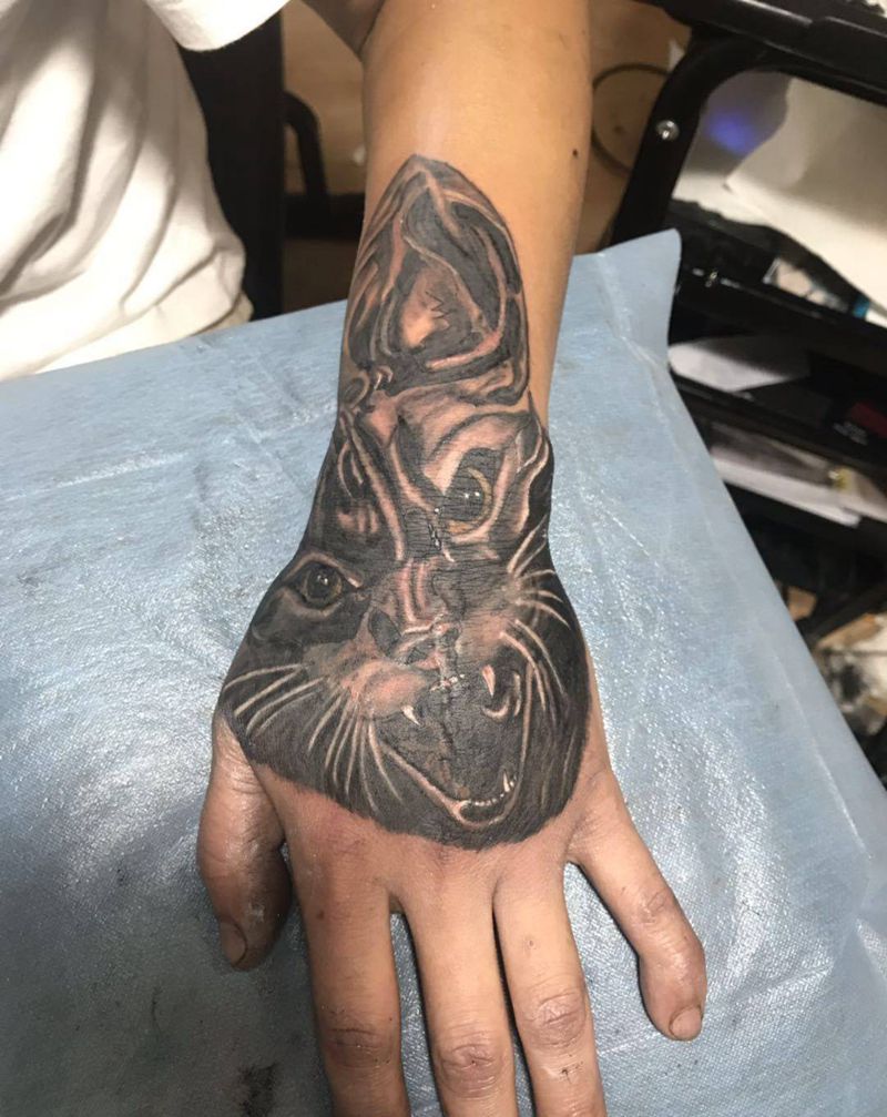 猫纹身图片_猫 伤疤遮盖纹身图案
