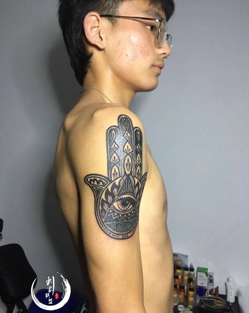 眼纹身图片_手臂图腾纹身图案