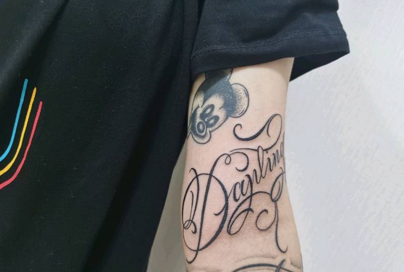 花体纹身图片_手臂纹身图案