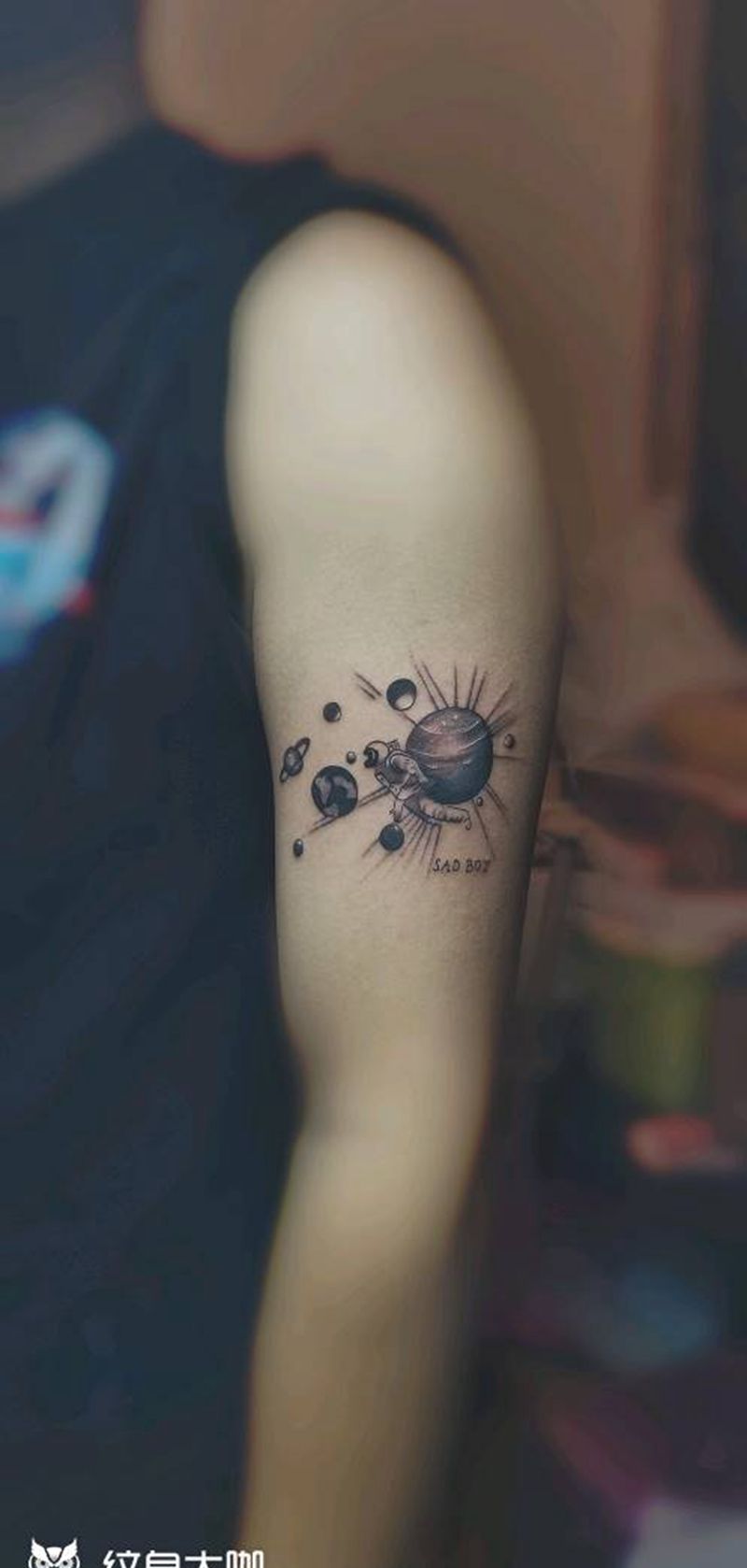 宇航员纹身图片_手臂纹身图案
