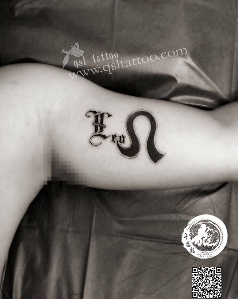 大臂内侧纹身图片