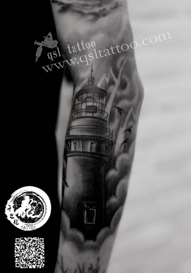 小臂 灯塔纹身图片
