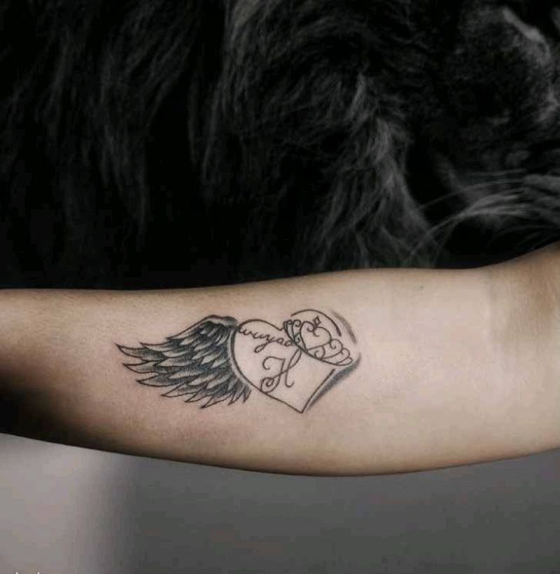 等待的❤️纹身图片_手臂纹身图案