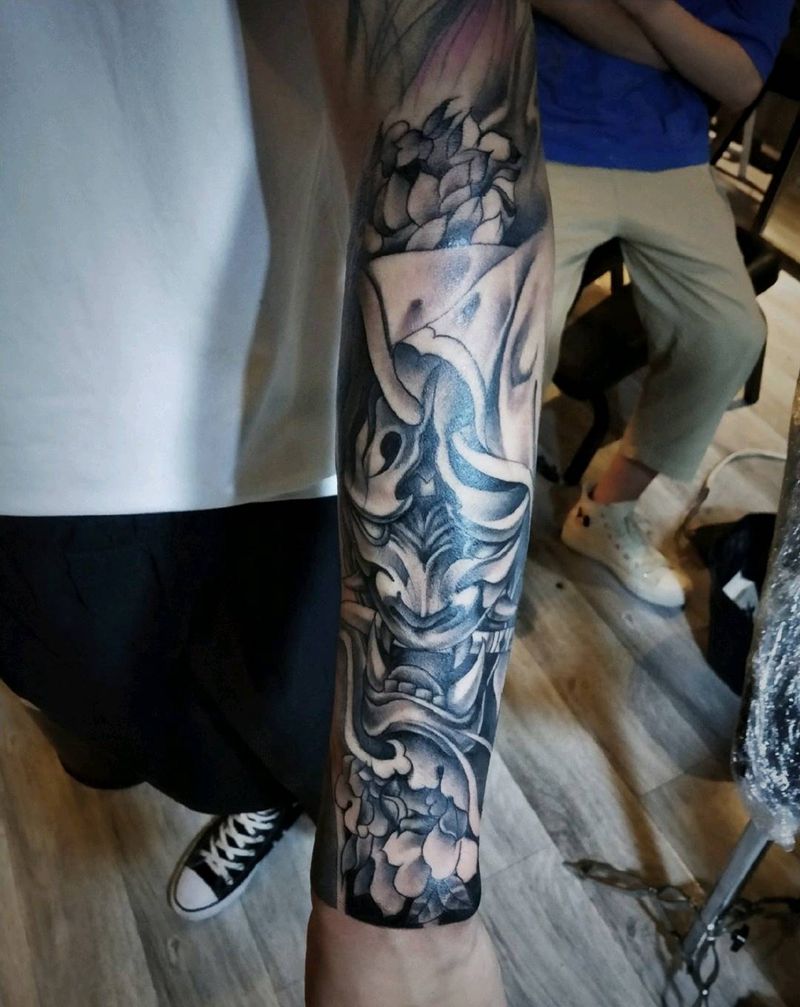 小臂般若纹身图片_手臂新传统纹身图案