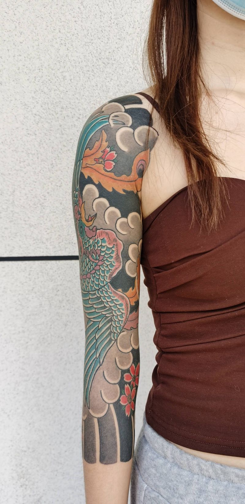 七分袖凤凰纹身图片_手臂纹身图案