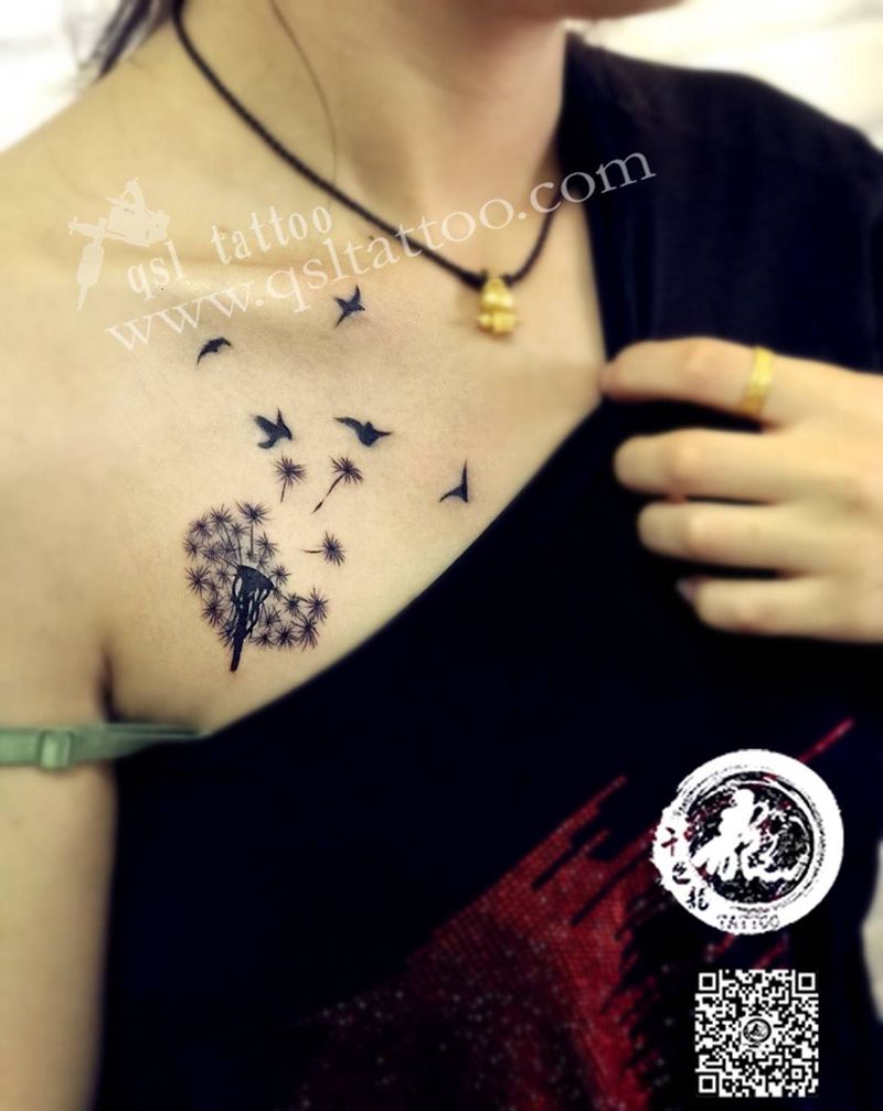 胸口 蒲公英纹身图片