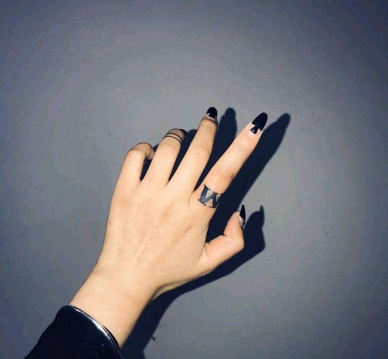 手指修改纹身图片_手部纹身图案