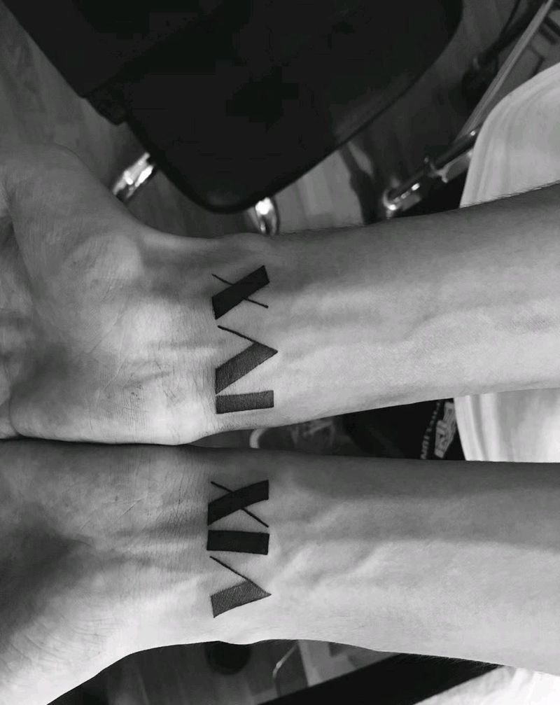 数数纹身图片_手臂纹身图案