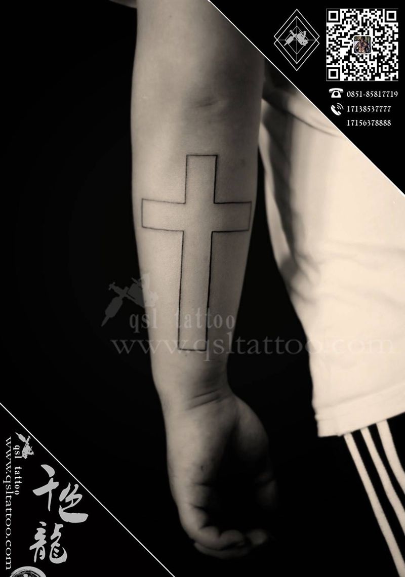十字架纹身图片