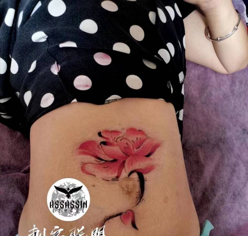 剖腹产疤痕遮盖纹身图片_腹部遮盖纹身图案