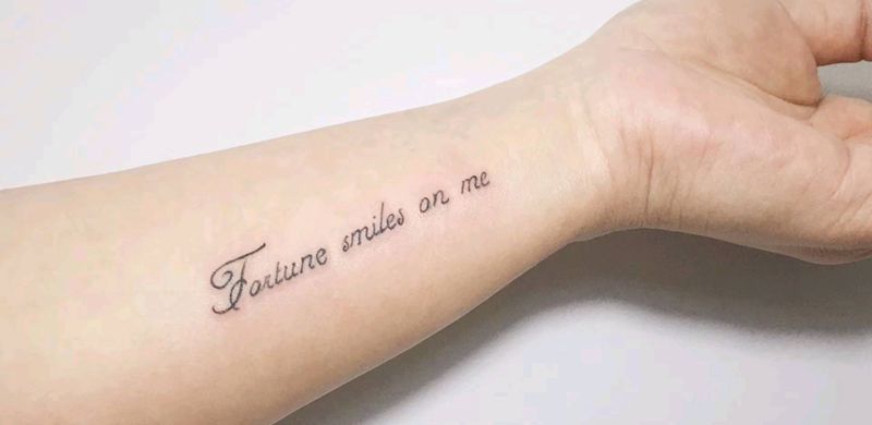 字体纹身图片_手臂点刺纹身图案