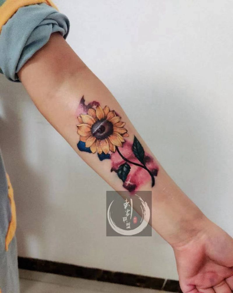 疤痕遮盖纹身图片_手臂水彩New School纹身图案