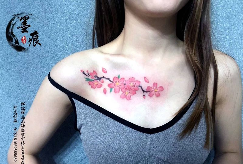 樱花纹身图片_颈部纹身图案