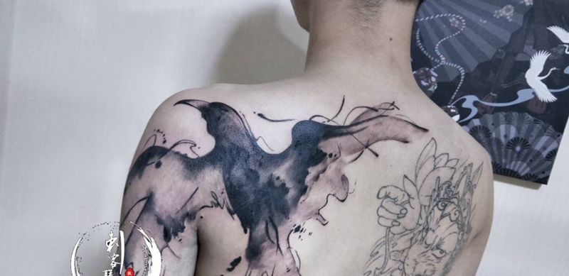 写意纹身图片_肩部水墨纹身图案