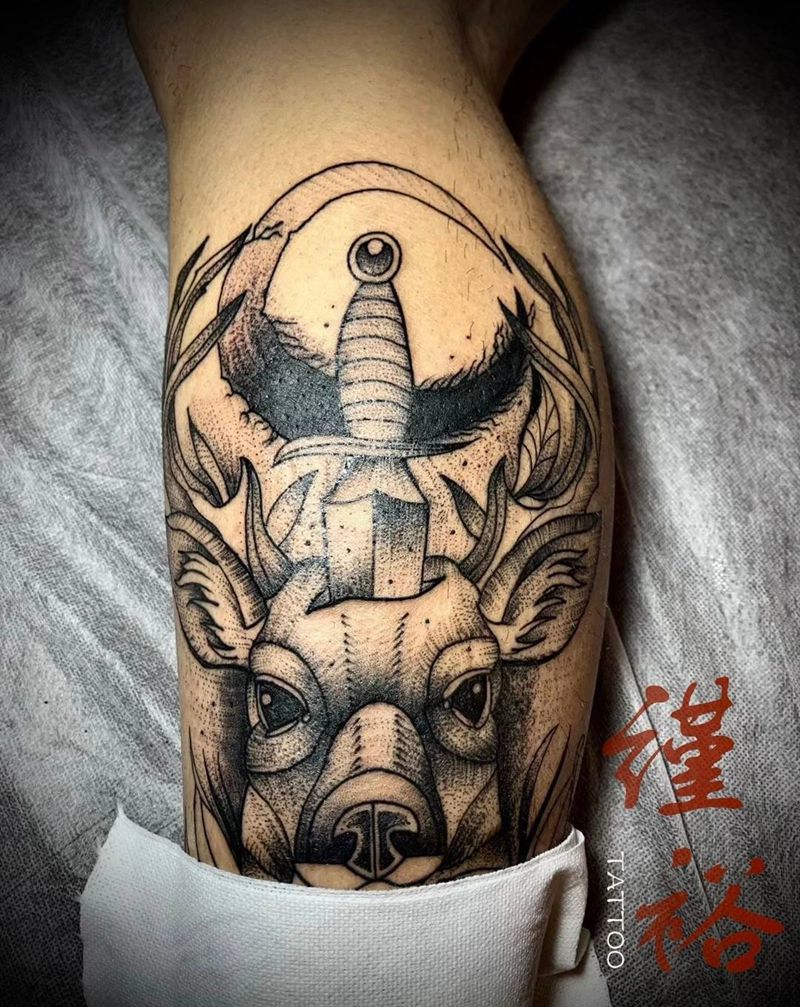 鹿头遮盖纹身图片_腿部纹身图案