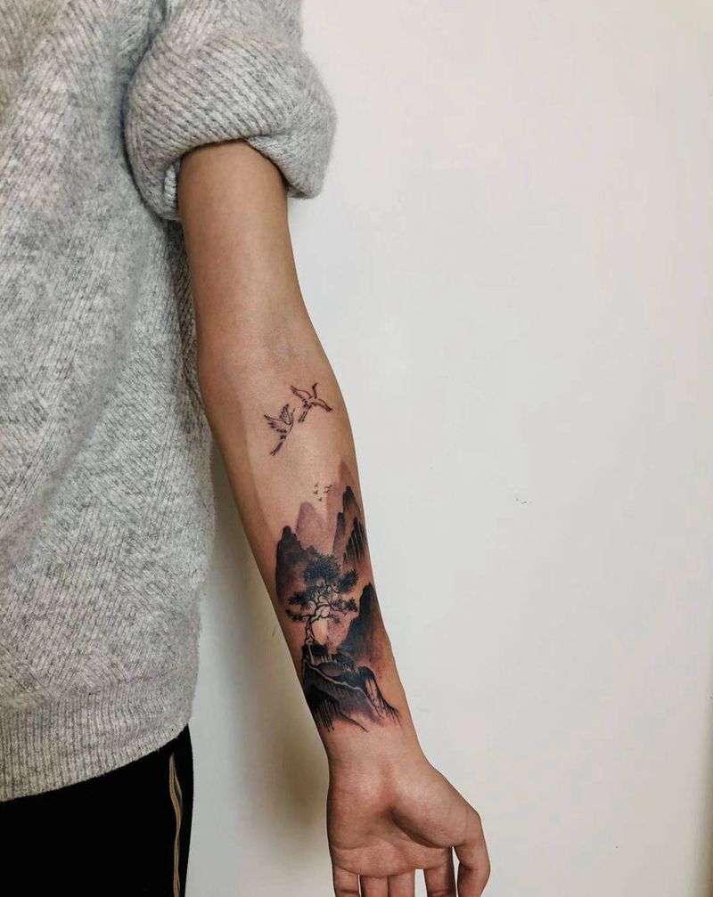 写意山水纹身图片_手臂水墨纹身图案