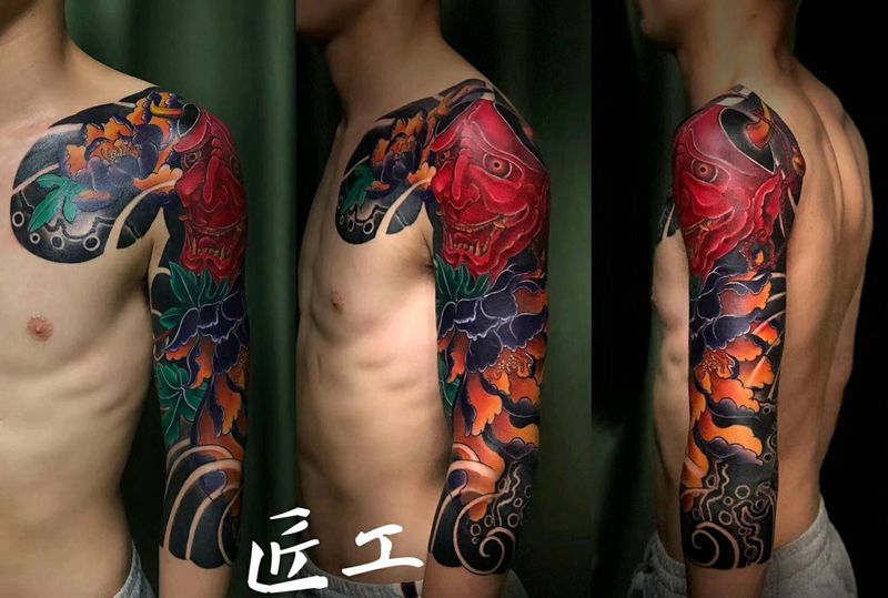遮盖传统纹身图片_胸部老传统纹身图案