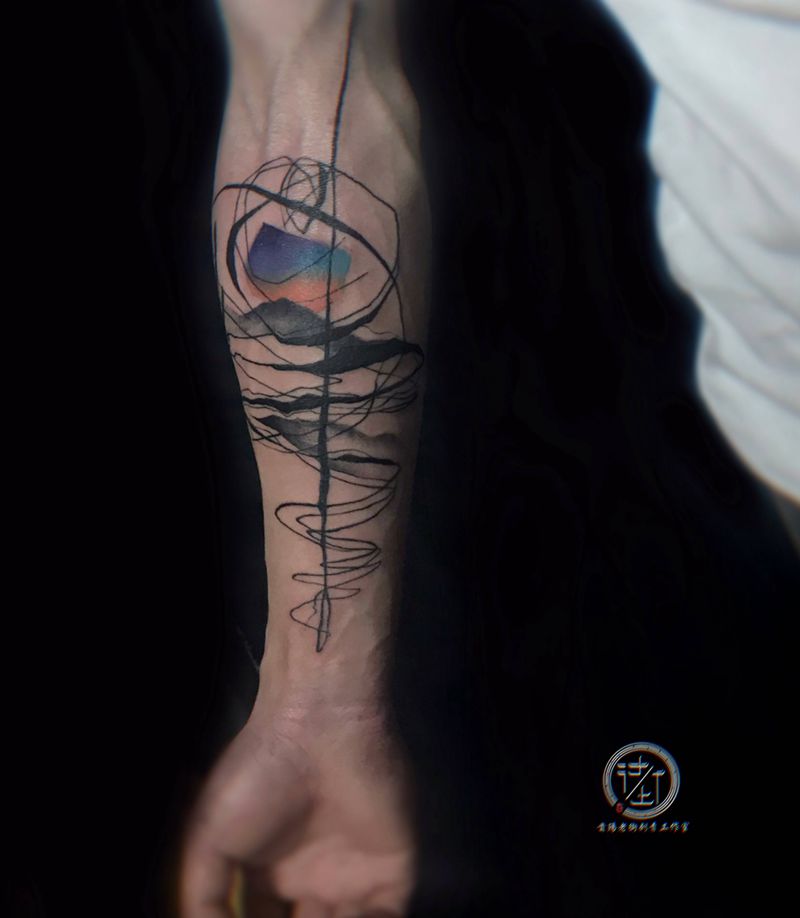 水彩 星空山⛰️纹身图片_水彩水墨山 星空纹身图案