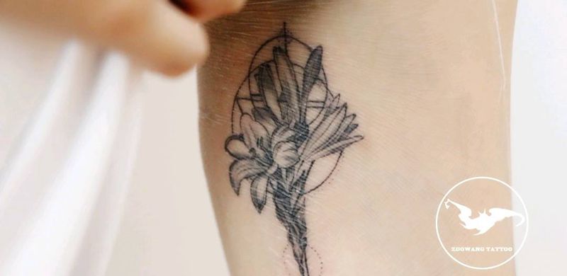 几何图形花纹身图片_手臂图腾几何纹身图案