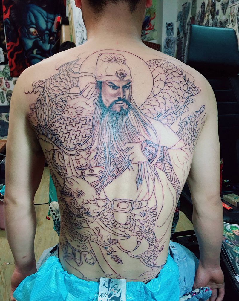 关公纹身图片_背部纹身图案