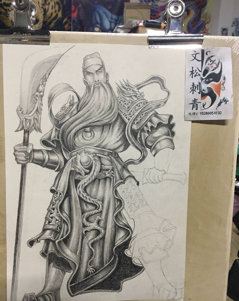 每一日一画纹身图片_背部纹身图案