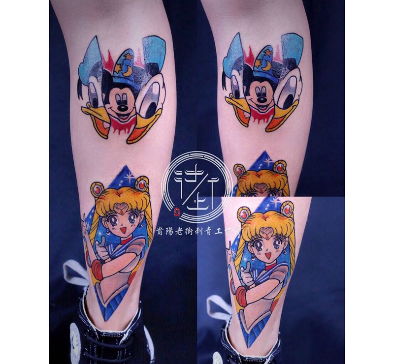 动漫纹身图片_腿部水彩动漫纹身图案