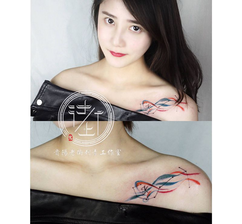 星座图纹身图片_肩部几何天蝎座纹身图案