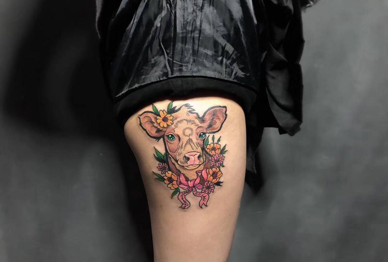 生肖牛纹身图片_腿部New School生肖牛纹身图案