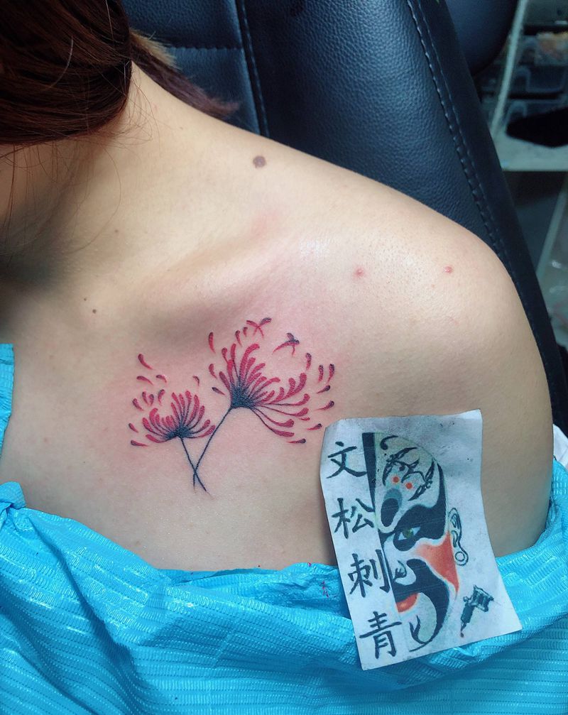 彼岸花纹身图片_胸部纹身图案